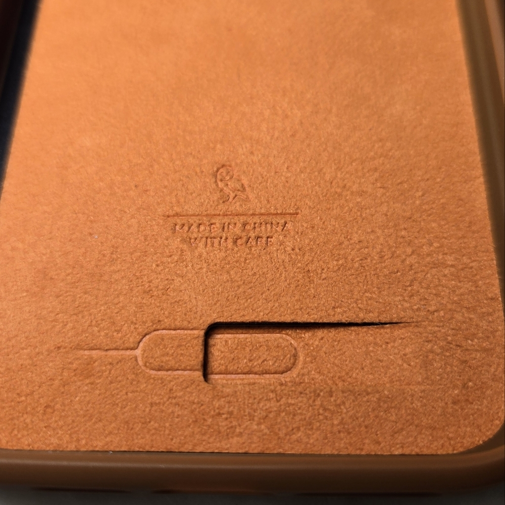 Bellroy Leather Case For iPhone 15 Pro Max (6.7") 3 Card Terracotta New In Box - Picture 11 of 16